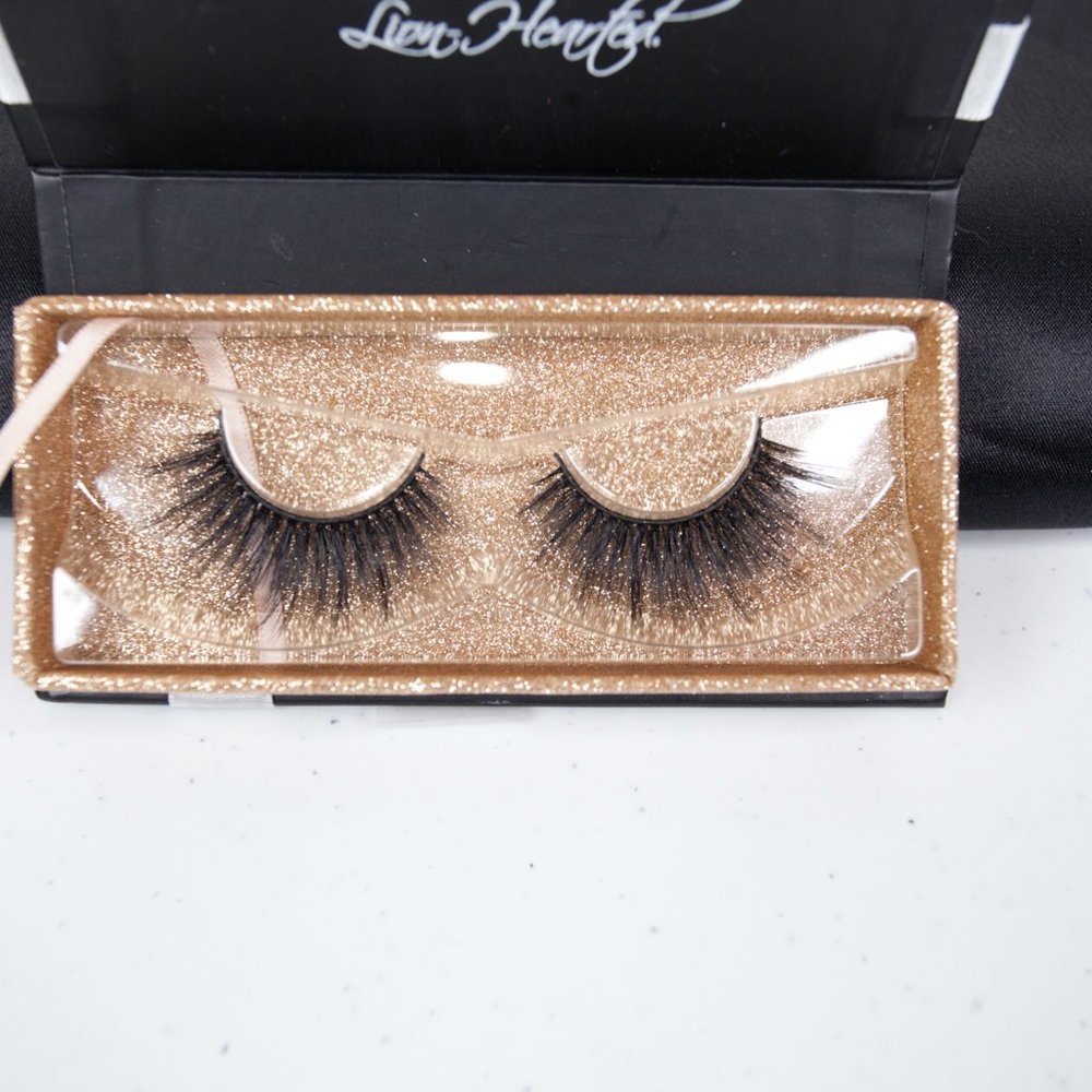ASSORTED CREATIVE LASHES - Picture 14 of 16